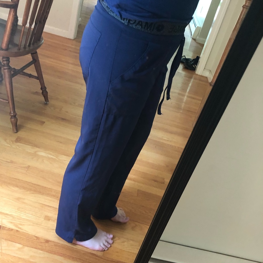 Women’s hospital attire